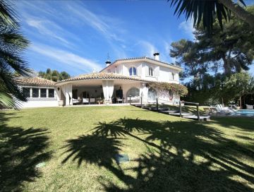 https://cdn.resales-online.com/public/2clagkpr0e/properties/e7ec13921f8811f0ad0102e0405b089b/w1200/11-20939a0134ad724a8cb2a801094d15a4.jpg?v=1745338355