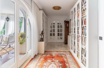 https://cdn.resales-online.com/public/2clagkpr0e/properties/e7ec13921f8811f0ad0102e0405b089b/w1200/14-d70dc3102c00d7be0e872dfe1c1f86d7.jpg?v=1745338355
