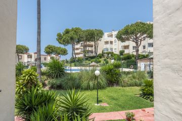 https://cdn.resales-online.com/public/hku2fpg7p6/properties/62f7653b45b011f0ad0102e0405b089b/w1200/16-ec67b526875bf0124b6ce4328a754439.jpg?v=1749532032