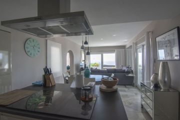 https://cdn.resales-online.com/public/sb5m6pabs6/properties/0941c6cd451711f0ad0102e0405b089b/w1200/7-aa4cc561180b369757c0bb4af9886cd3.jpg?v=1749553958