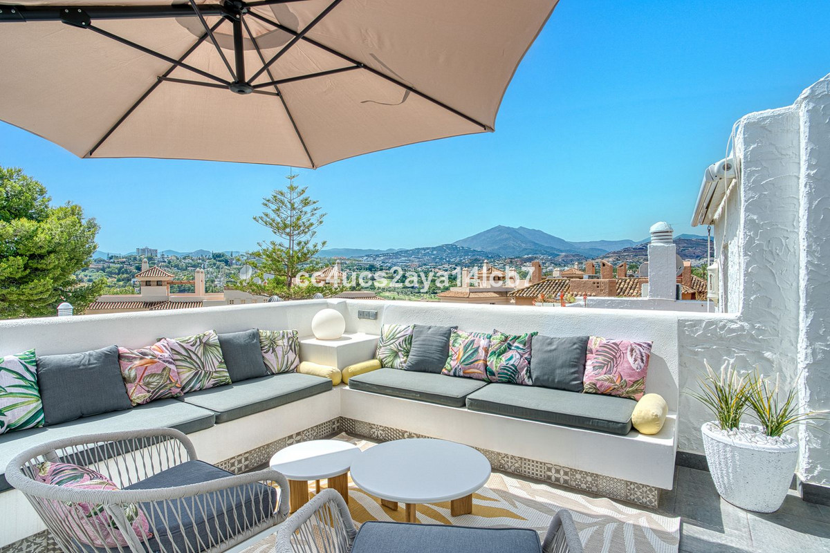 https://cdn.resales-online.com/public/cc4ucs2aya14lcb7/properties/0f9bea4d414f11f0ad0102e0405b089b/w1200/1-7980e48d732b6fc85c14b43b94d2aa54.jpg?v=1749549706