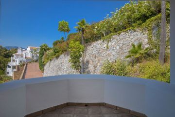 https://cdn.resales-online.com/public/e6bso0axae/properties/3e8574fd412911f0ad0102e0405b089b/w1200/17-dd5fcd4f0eb487dfa3803f7e20814c0e.jpg?v=1749551820