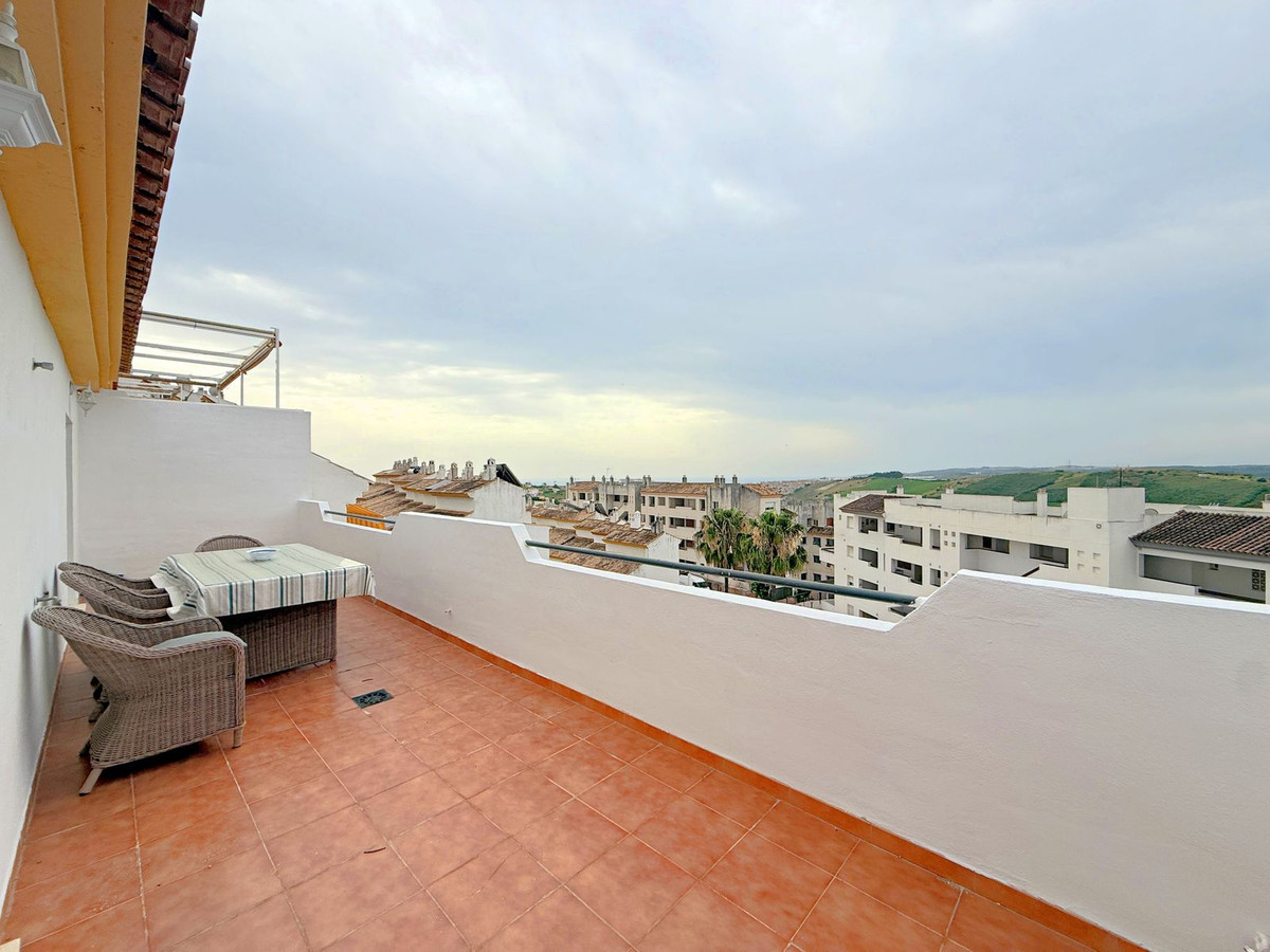 https://cdn.resales-online.com/public/u3l2ad5ic9/properties/3db6e6b145e711f0ad0102e0405b089b/w1200/1-7980e48d732b6fc85c14b43b94d2aa54.jpg?v=1749654407