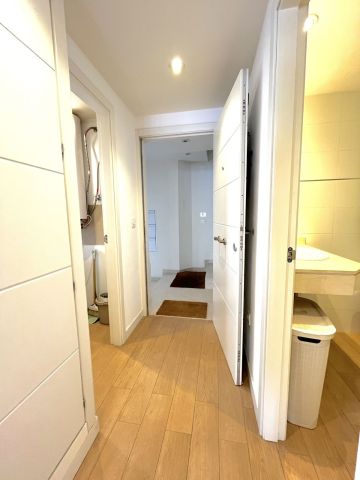 https://cdn.resales-online.com/public/lfdk02ac23/properties/0508f8a7453611f0ad0102e0405b089b/w1200/9-467d0cee5b725f3ef65f102a0c2e69c0.jpg?v=1749726784