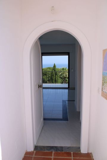https://cdn.resales-online.com/public/mf919c1vse/properties/a0dc71f1492211f0ad0102e0405b089b/w1200/10-bb915d1cb19341576dcdc994b81ab9c5.jpg?v=1749911724