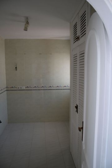https://cdn.resales-online.com/public/mf919c1vse/properties/a0dc71f1492211f0ad0102e0405b089b/w1200/13-5fd73dea700db77384c091ca9818b1a9.jpg?v=1749911724