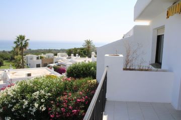 https://cdn.resales-online.com/public/mf919c1vse/properties/a0dc71f1492211f0ad0102e0405b089b/w1200/31-5e8b9eb86a2d455eeaf43a7bbf3ccd12.jpg?v=1749911724