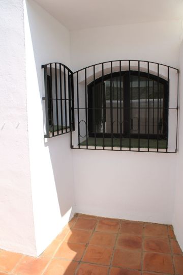 https://cdn.resales-online.com/public/mf919c1vse/properties/a0dc71f1492211f0ad0102e0405b089b/w1200/8-e64a9055bba3e77ac8aca3b893cdf826.jpg?v=1749911724
