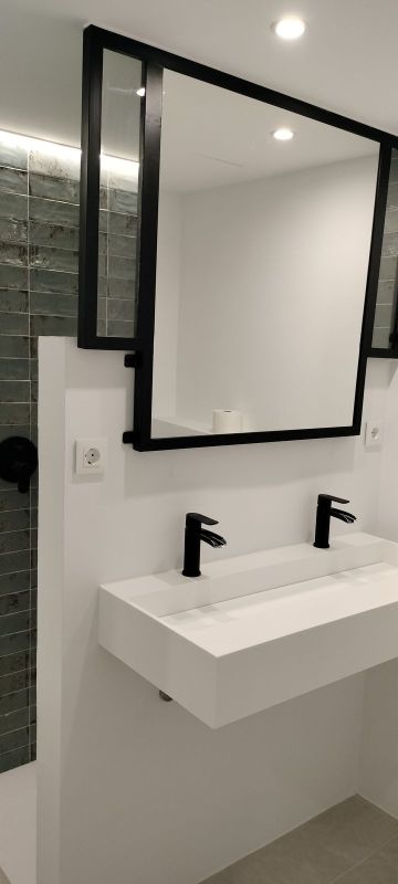 https://cdn.resales-online.com/public/264bdn340a/properties/d9840c64404211f0ad0102e0405b089b/w1200/15-11d12f2f454f2f5e9b981fdd8b901d51.jpg?v=1748938245