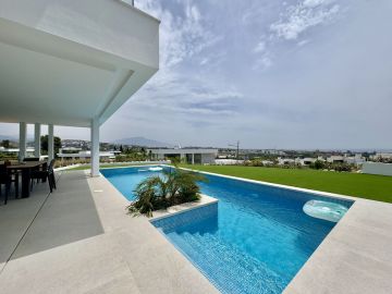 https://cdn.resales-online.com/public/vgq4hvrj6c/properties/3920e3c24b5b11f0ad0102e0405b089b/w1200/12-53013098fcab6c38b1379cd33298e050.jpg?v=1750155890