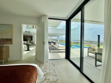 https://cdn.resales-online.com/public/vgq4hvrj6c/properties/3920e3c24b5b11f0ad0102e0405b089b/w1200/19-d0ed7da2012a09046d307c195d98e7d6.jpg?v=1750155890