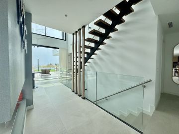 https://cdn.resales-online.com/public/vgq4hvrj6c/properties/3920e3c24b5b11f0ad0102e0405b089b/w1200/2-5bd7b9d04b45e33852eaf0ec6670150d.jpg?v=1750155890
