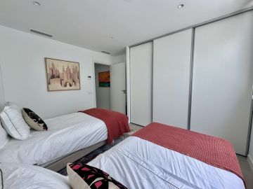 https://cdn.resales-online.com/public/vgq4hvrj6c/properties/3920e3c24b5b11f0ad0102e0405b089b/w1200/36-be7efbbd8b294061d3f27cb7c37865bb.jpg?v=1750155890