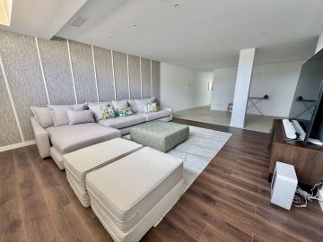 https://cdn.resales-online.com/public/vgq4hvrj6c/properties/3920e3c24b5b11f0ad0102e0405b089b/w1200/40-f31507287178c6a03c2c34ff88cc832c.jpg?v=1750155890
