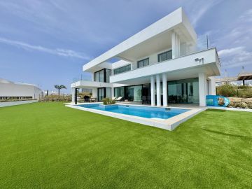 https://cdn.resales-online.com/public/vgq4hvrj6c/properties/3920e3c24b5b11f0ad0102e0405b089b/w1200/47-b3a03718b4ecea17fd5585e425dce0e2.jpg?v=1750155890