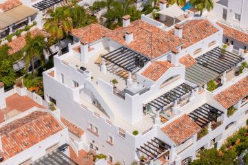 https://cdn.resales-online.com/public/xxgluerdu7/properties/423e84c74b3511f0ad0102e0405b089b/w1200/36-be7efbbd8b294061d3f27cb7c37865bb.jpg?v=1750138856