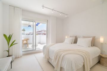 https://cdn.resales-online.com/public/xxgluerdu7/properties/423e84c74b3511f0ad0102e0405b089b/w1200/37-1d70d218e897435ff17cdff8e99bb5bf.jpg?v=1750138856