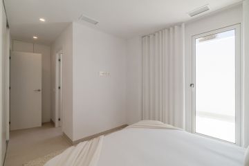 https://cdn.resales-online.com/public/xxgluerdu7/properties/423e84c74b3511f0ad0102e0405b089b/w1200/43-a8f5d713bac48f35147f2e8bcee96193.jpg?v=1750138856