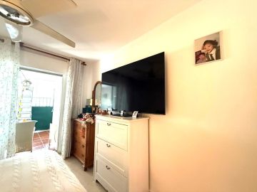 https://cdn.resales-online.com/public/u6447mvlgg/properties/401bf34b4c3a11f0ad0102e0405b089b/w1200/12-53013098fcab6c38b1379cd33298e050.jpg?v=1750252094