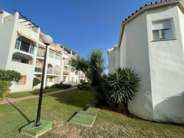 https://cdn.resales-online.com/public/u6447mvlgg/properties/401bf34b4c3a11f0ad0102e0405b089b/w1200/5-3595ad71cbd87be6c3643a4285ef4791.jpg?v=1750252094