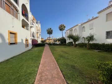 https://cdn.resales-online.com/public/u6447mvlgg/properties/401bf34b4c3a11f0ad0102e0405b089b/w1200/7-aa4cc561180b369757c0bb4af9886cd3.jpg?v=1750252094