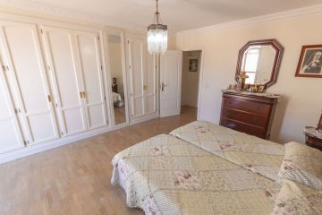 https://cdn.resales-online.com/public/lfdk02ac23/properties/6ddcb4134b8b11f0ad0102e0405b089b/w1200/19-d0ed7da2012a09046d307c195d98e7d6.jpg?v=1750177316