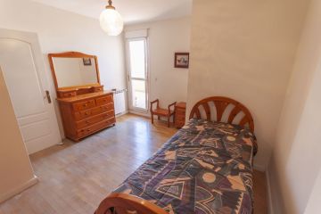 https://cdn.resales-online.com/public/lfdk02ac23/properties/6ddcb4134b8b11f0ad0102e0405b089b/w1200/22-bcf8e6250e0bab365f900a8ac31ac040.jpg?v=1750177316