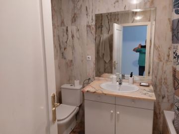 https://cdn.resales-online.com/public/98yp9nw7t6/properties/55ceaff64c3811f0ad0102e0405b089b/w1200/13-5fd73dea700db77384c091ca9818b1a9.jpg?v=1750251562
