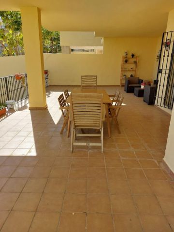 https://cdn.resales-online.com/public/98yp9nw7t6/properties/55ceaff64c3811f0ad0102e0405b089b/w1200/2-5bd7b9d04b45e33852eaf0ec6670150d.jpg?v=1750251562