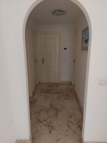 https://cdn.resales-online.com/public/98yp9nw7t6/properties/55ceaff64c3811f0ad0102e0405b089b/w1200/25-45e7a00e8ada30030040e20a35fbccfd.jpg?v=1750251562