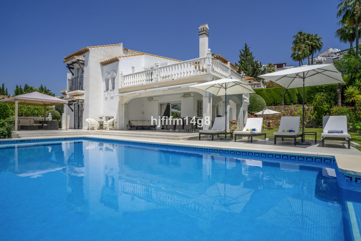 https://cdn.resales-online.com/public/hjfifm14g8/properties/96bdc26a4bfb11f0ad0102e0405b089b/w1200/1-7980e48d732b6fc85c14b43b94d2aa54.jpg?v=1750224038