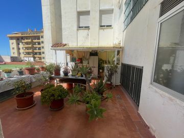 https://cdn.resales-online.com/public/u6447mvlgg/properties/fb0373223ca611f0ad0102e0405b089b/w1200/4-c23c0f86247804fa50226aecd8b0b2c8.jpg?v=1748539023