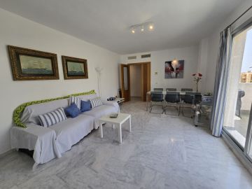 https://cdn.resales-online.com/public/04l12bgg3v/properties/0830f2f94dbe11f0ad0102e0405b089b/w1200/13-5fd73dea700db77384c091ca9818b1a9.jpg?v=1750417994