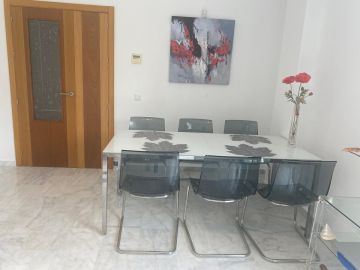 https://cdn.resales-online.com/public/04l12bgg3v/properties/0830f2f94dbe11f0ad0102e0405b089b/w1200/14-d70dc3102c00d7be0e872dfe1c1f86d7.jpg?v=1750417994
