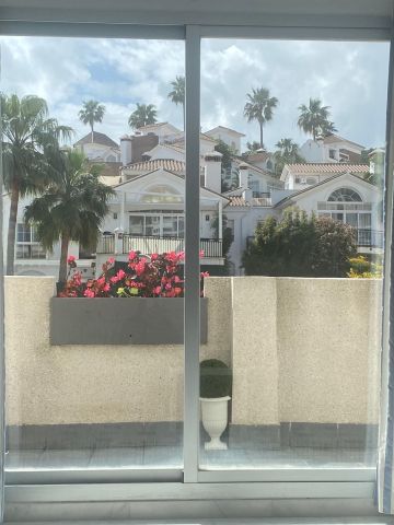 https://cdn.resales-online.com/public/04l12bgg3v/properties/0830f2f94dbe11f0ad0102e0405b089b/w1200/19-d0ed7da2012a09046d307c195d98e7d6.jpg?v=1750417994