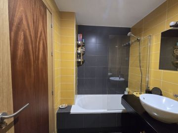 https://cdn.resales-online.com/public/04l12bgg3v/properties/0830f2f94dbe11f0ad0102e0405b089b/w1200/32-e7f90ea5feef5e01d64d74d6b6d8a834.jpg?v=1750417994