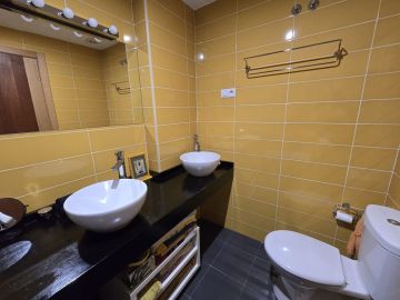 https://cdn.resales-online.com/public/04l12bgg3v/properties/0830f2f94dbe11f0ad0102e0405b089b/w1200/33-f37a7fab00fce6ff6b895520b67d6d6d.jpg?v=1750417994