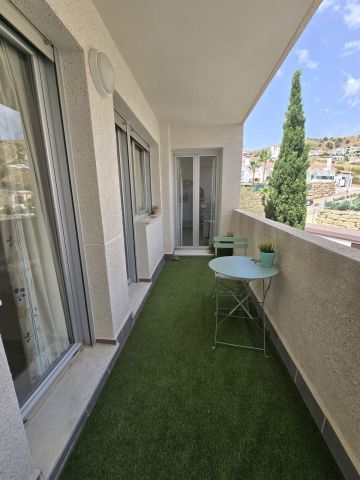 https://cdn.resales-online.com/public/04l12bgg3v/properties/0830f2f94dbe11f0ad0102e0405b089b/w1200/9-467d0cee5b725f3ef65f102a0c2e69c0.jpg?v=1750417994