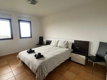 https://cdn.resales-online.com/public/kjmc8cx76g/properties/19289cc3349b11f0ad0102e0405b089b/w1200/14-d70dc3102c00d7be0e872dfe1c1f86d7.jpg?v=1750418997