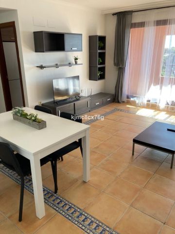 https://cdn.resales-online.com/public/kjmc8cx76g/properties/19289cc3349b11f0ad0102e0405b089b/w1200/6-241328e1bcc9c0d8ce1222beb6c967a8.jpg?v=1750418997