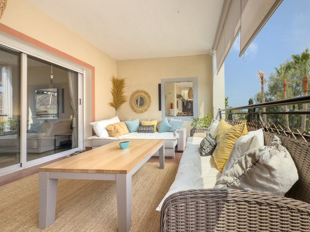 https://cdn.resales-online.com/public/31gvcgdloydekrn9/properties/e6f648384e7311f0ad0102e0405b089b/w1200/1-7980e48d732b6fc85c14b43b94d2aa54.jpg?v=1750496356