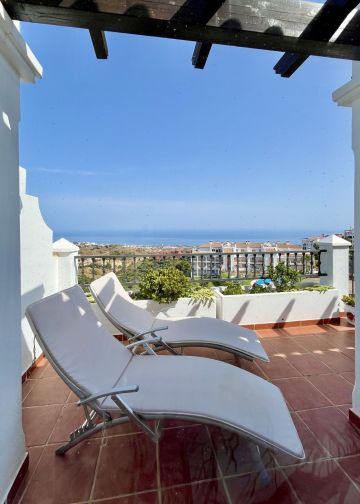https://cdn.resales-online.com/public/b5pwwvyejo/properties/31c834e94dae11f0ad0102e0405b089b/w1200/13-5fd73dea700db77384c091ca9818b1a9.jpg?v=1750411166