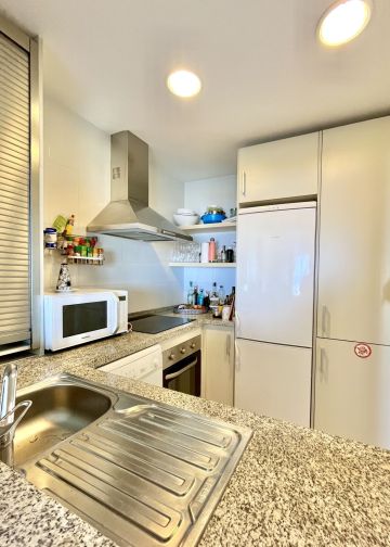 https://cdn.resales-online.com/public/b5pwwvyejo/properties/31c834e94dae11f0ad0102e0405b089b/w1200/24-613bbc26f32d7013d348ef202dd30a43.jpg?v=1750411166