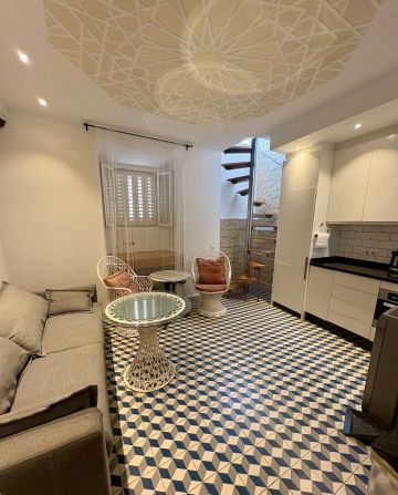 https://cdn.resales-online.com/public/iri9q5dl17/properties/d312d9a7414111f0ad0102e0405b089b/w1200/3-e898b2bb2a2fdfd06d2c39894dce8316.jpg?v=1749046562