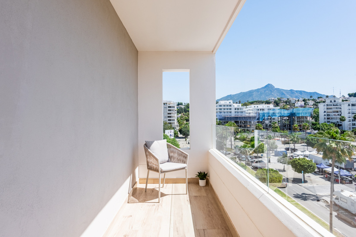 https://cdn.resales-online.com/public/rp5k263acm230gcw/properties/e451a65f410011f0ad0102e0405b089b/w1200/1-7980e48d732b6fc85c14b43b94d2aa54.jpg?v=1749016853