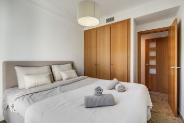 https://cdn.resales-online.com/public/xxgluerdu7/properties/f33aa3724e5911f0ad0102e0405b089b/w1200/16-ec67b526875bf0124b6ce4328a754439.jpg?v=1750484468