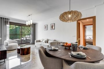 https://cdn.resales-online.com/public/xxgluerdu7/properties/f33aa3724e5911f0ad0102e0405b089b/w1200/8-e64a9055bba3e77ac8aca3b893cdf826.jpg?v=1750484468