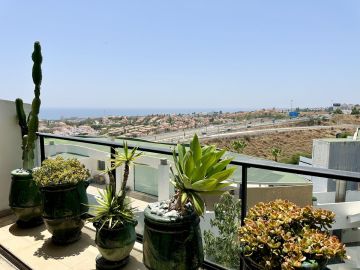 https://cdn.resales-online.com/public/b0p5lfclw8/properties/71892a1051be11f0ad0102e0405b089b/w1200/13-5fd73dea700db77384c091ca9818b1a9.jpg?v=1750862543