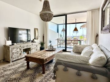 https://cdn.resales-online.com/public/b0p5lfclw8/properties/71892a1051be11f0ad0102e0405b089b/w1200/2-5bd7b9d04b45e33852eaf0ec6670150d.jpg?v=1750862543