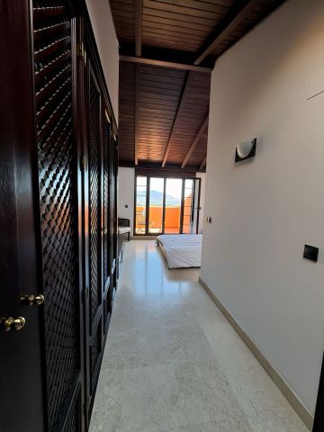 https://cdn.resales-online.com/public/qph8q6eobndgyqok/properties/12dd8d0751a011f0ad0102e0405b089b/w1200/24-613bbc26f32d7013d348ef202dd30a43.jpg?v=1750845783